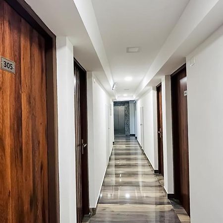Emerald Inn Kochi Zewnętrze zdjęcie