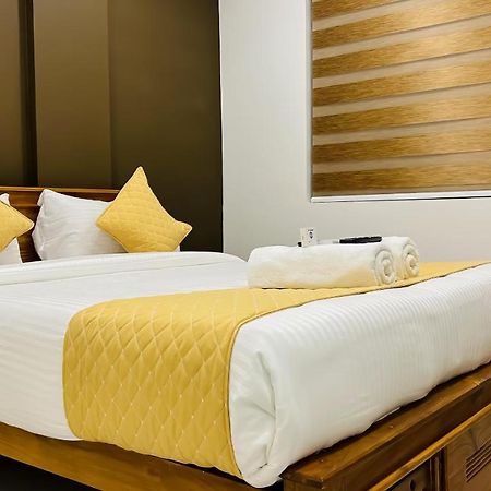 Emerald Inn Kochi Zewnętrze zdjęcie