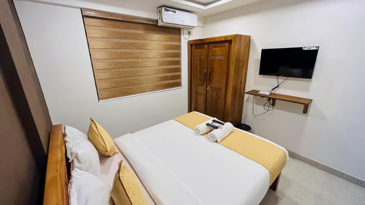 Emerald Inn Kochi Zewnętrze zdjęcie